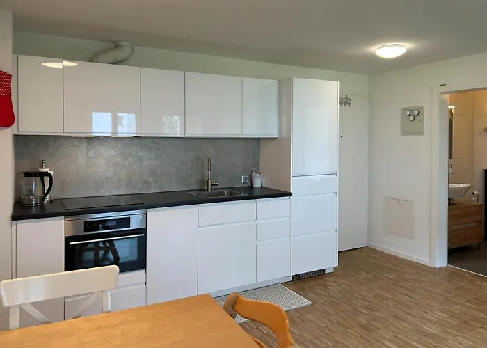 Am Knotenpunkt Zu Vielen Buendner Skigebieten Appartement *