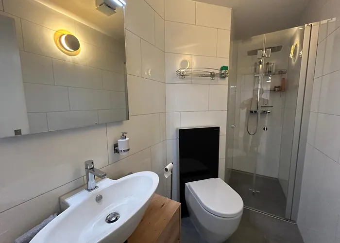 Am Knotenpunkt Zu Vielen Buendner Skigebieten Thusis