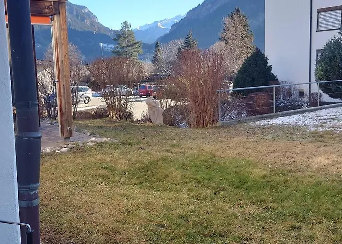 Am Knotenpunkt Zu Vielen Buendner Skigebieten Appartement