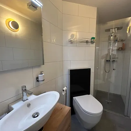 Am Knotenpunkt Zu Vielen Buendner Skigebieten Thusis